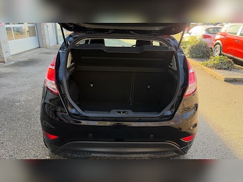 Used Ford Fiesta 2016 for sale - 76807391: Photo