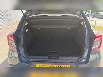 Used Renault Captur 2023 for sale - 78236535: Photo