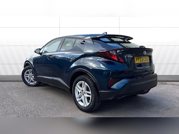 Used Toyota C-HR 2023 for sale - 78304622: Photo