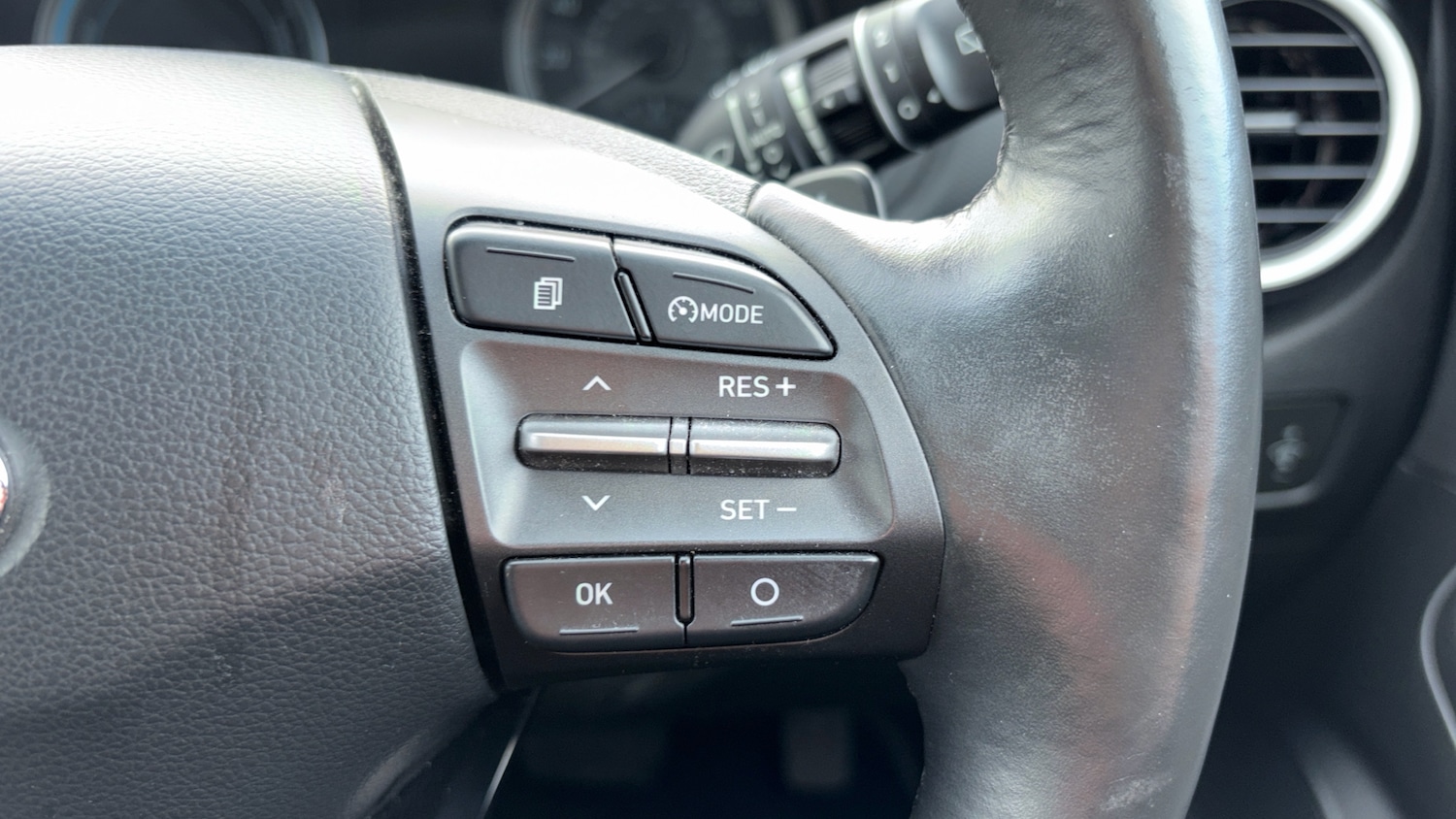 Used Hyundai KONA 2020 for sale - 77201131: Photo 31