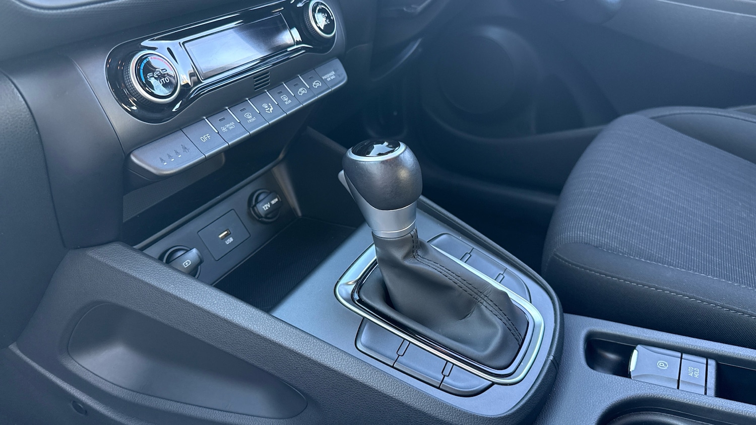 Used Hyundai KONA 2021 for sale - 76830505: Photo 13