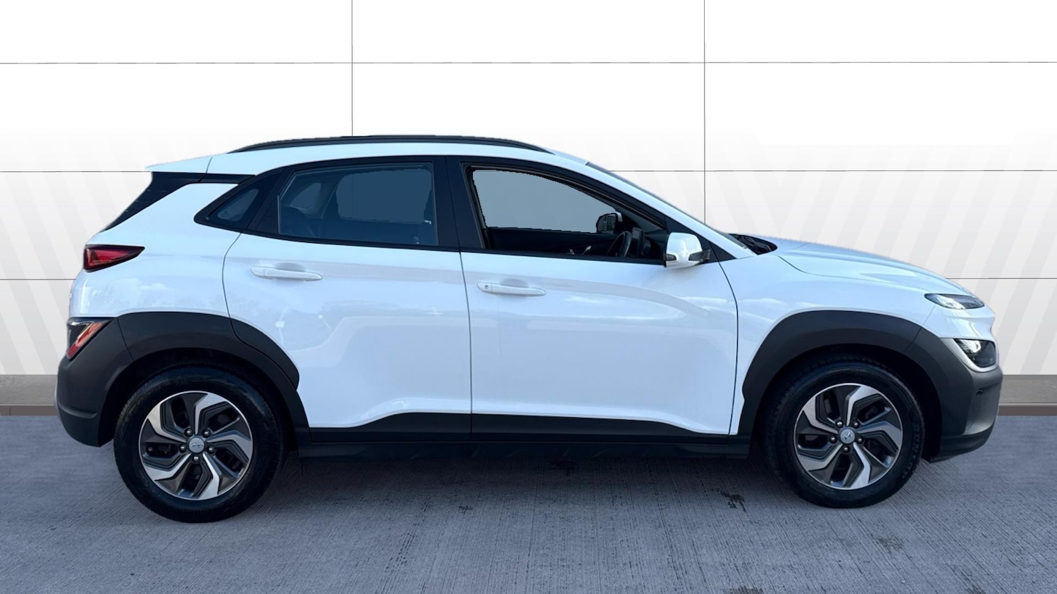 Used Hyundai KONA 2021 for sale - 76830505: Photo 5