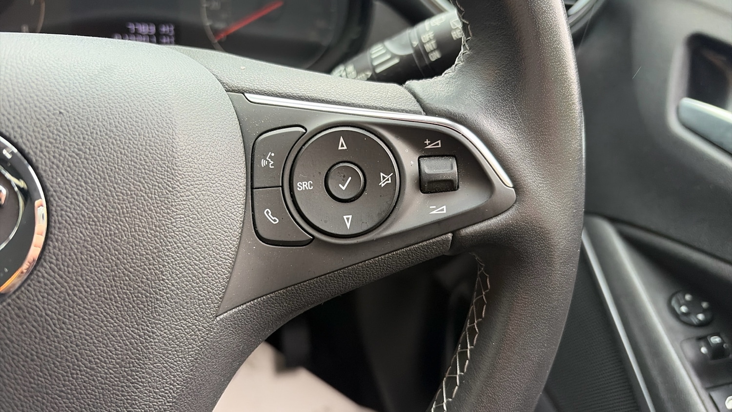 Used Vauxhall Crossland 2023 for sale - 76363284: Photo 30