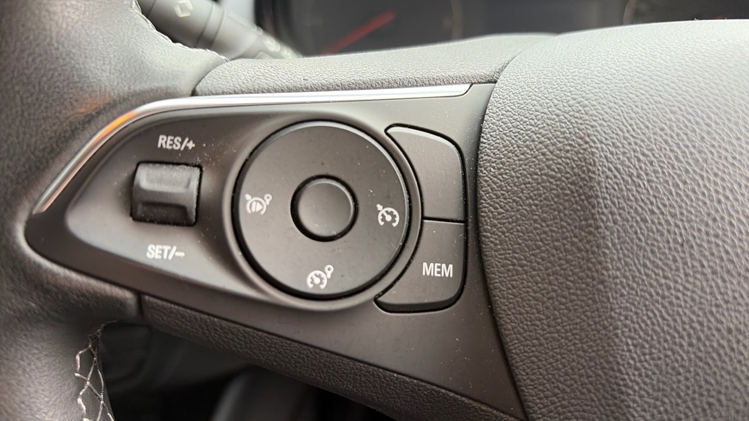 Used Vauxhall Crossland 2023 for sale - 76363284: Photo 33