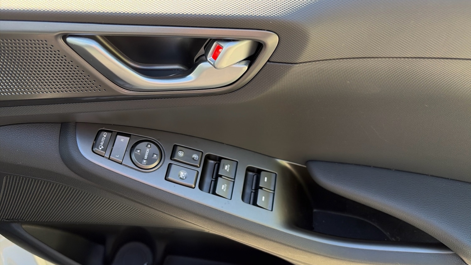 Used Hyundai IONIQ 2022 for sale - 76101231: Photo 28