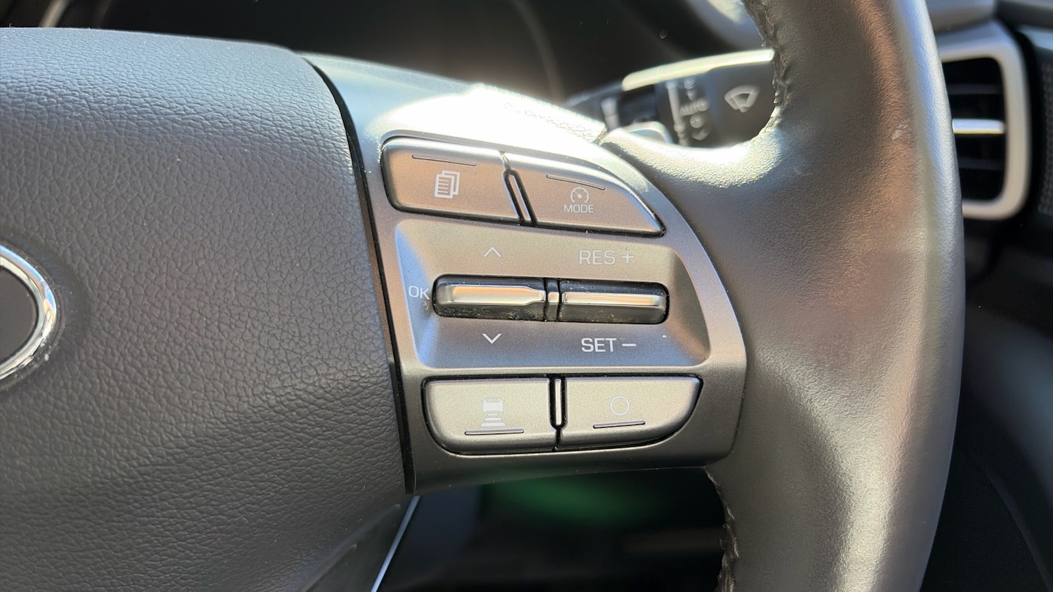 Used Hyundai IONIQ 2022 for sale - 76101231: Photo 32