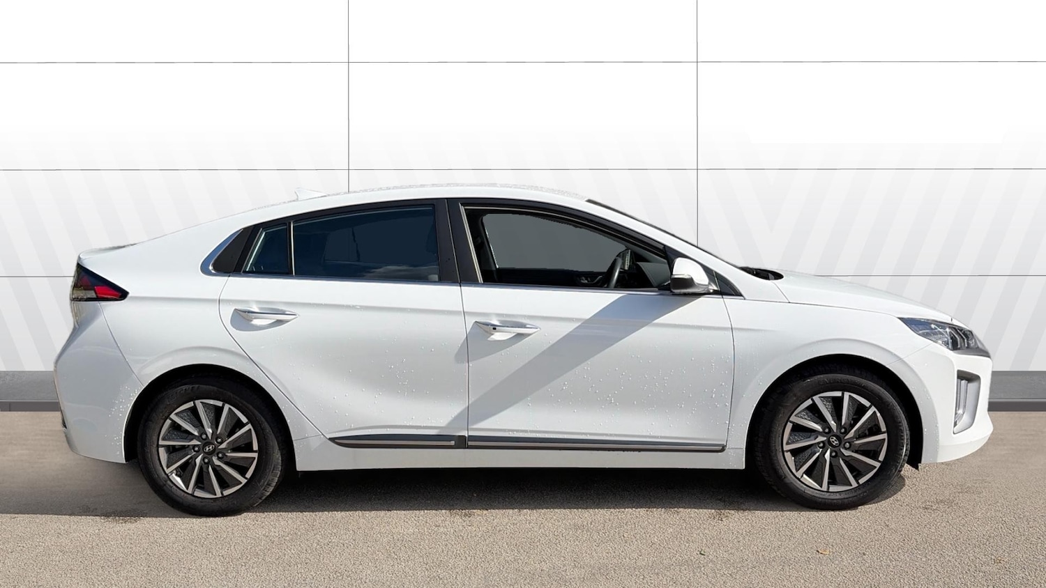 Used Hyundai IONIQ 2022 for sale - 76101231: Photo 5