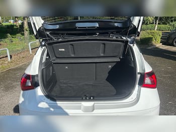 Used Hyundai i20 2023 for sale - 79852060: Photo