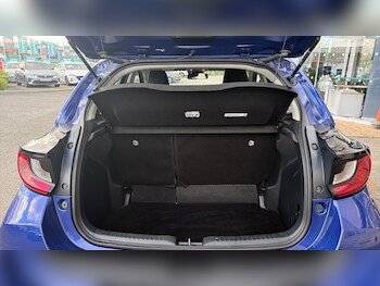 Used Toyota Yaris 2023 for sale - 78236536: Photo