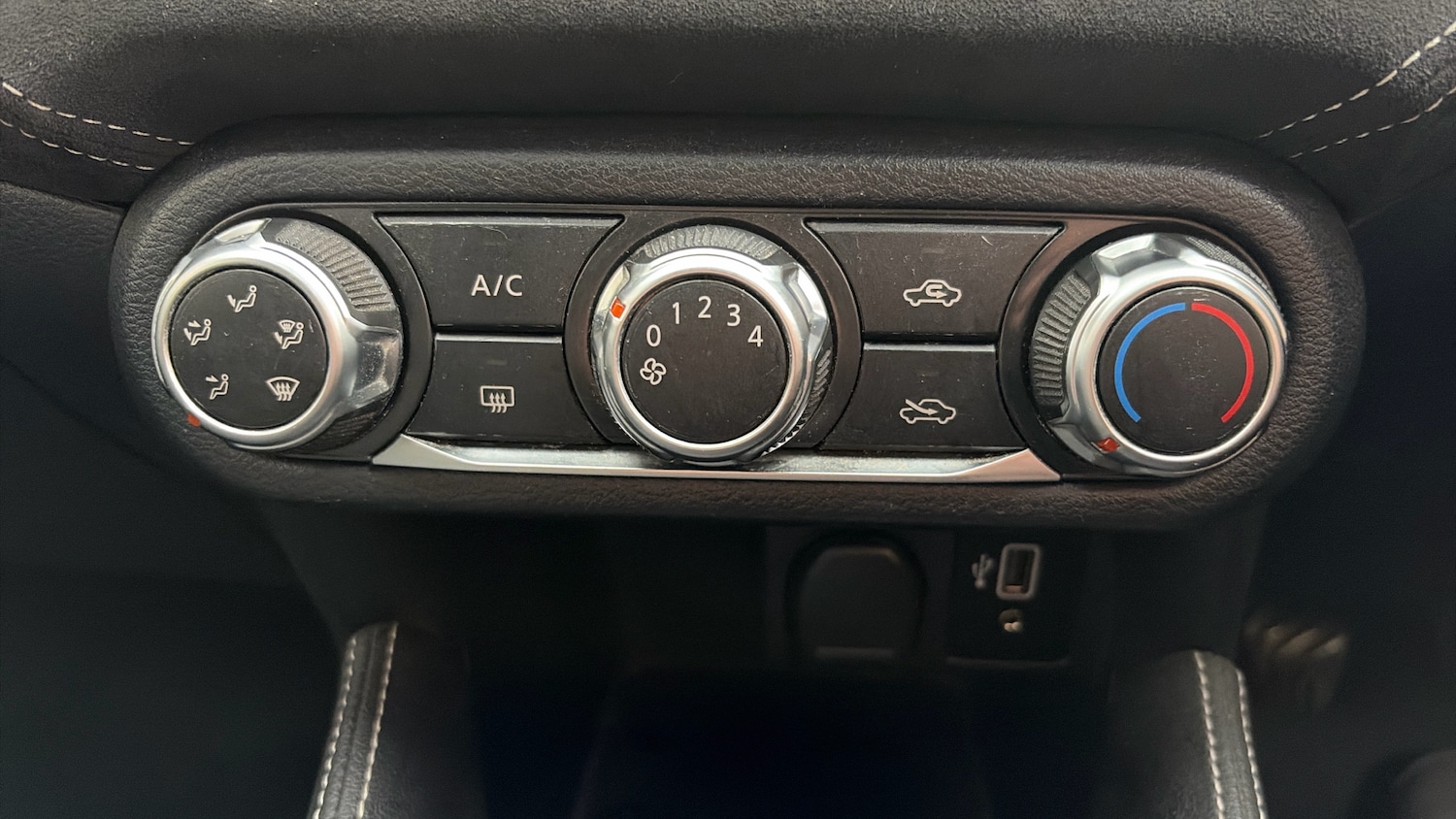 Used Nissan Micra 2019 for sale - 76539236: Photo 34