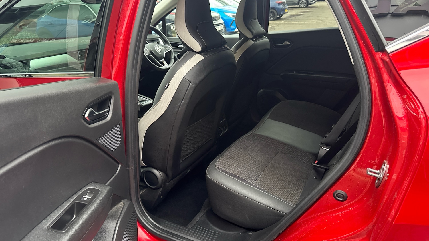 Used Renault Captur 2024 for sale - 77318428: Photo 16