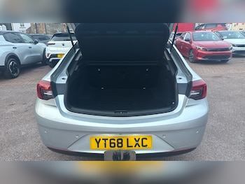 Used Vauxhall Insignia 2018 for sale - 79140950: Photo