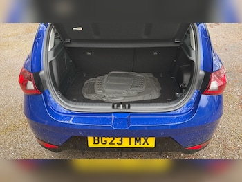 Used Hyundai i20 2023 for sale - 78296702: Photo