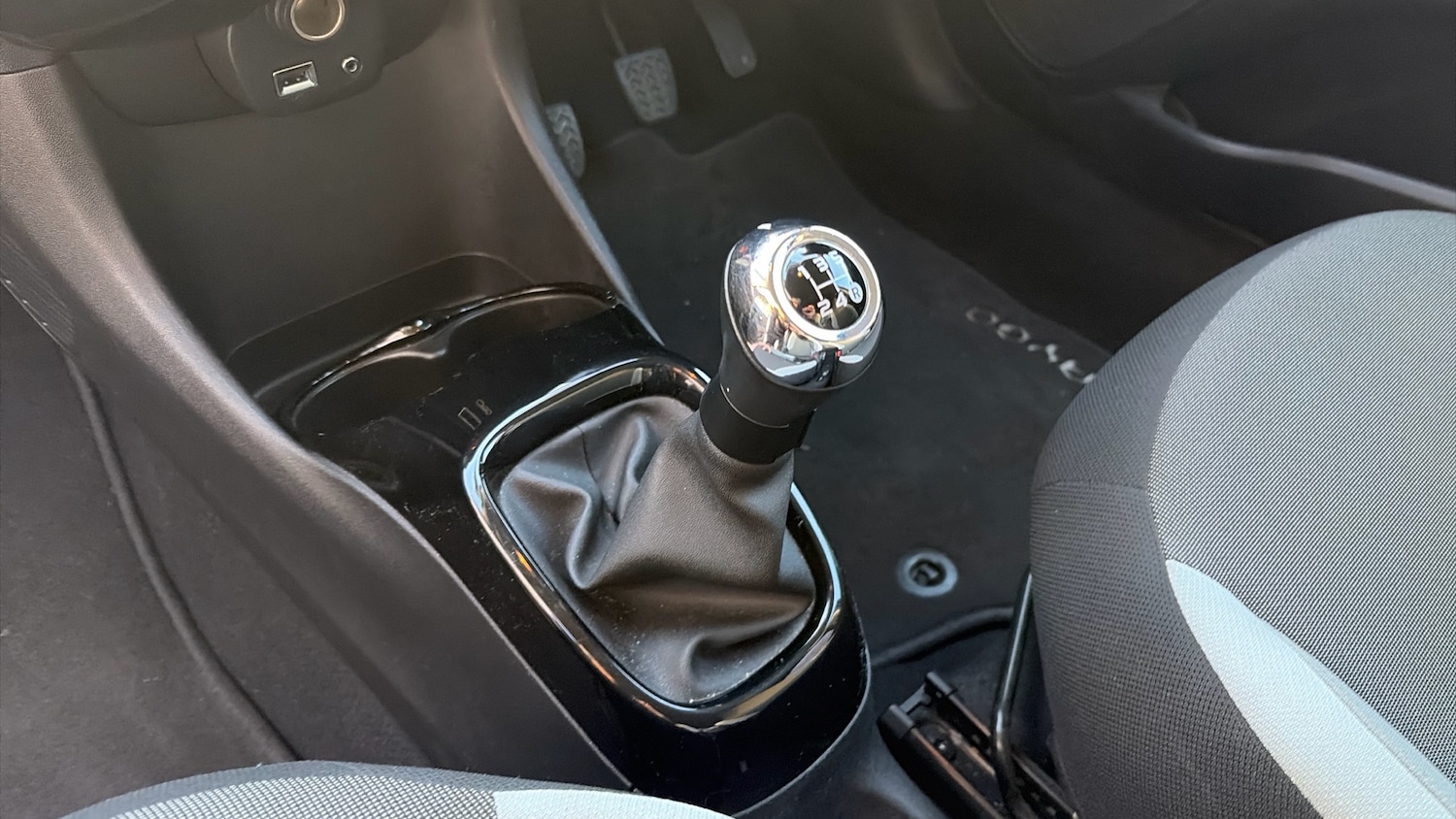 Used Toyota AYGO 2017 for sale - 76932099: Photo 13