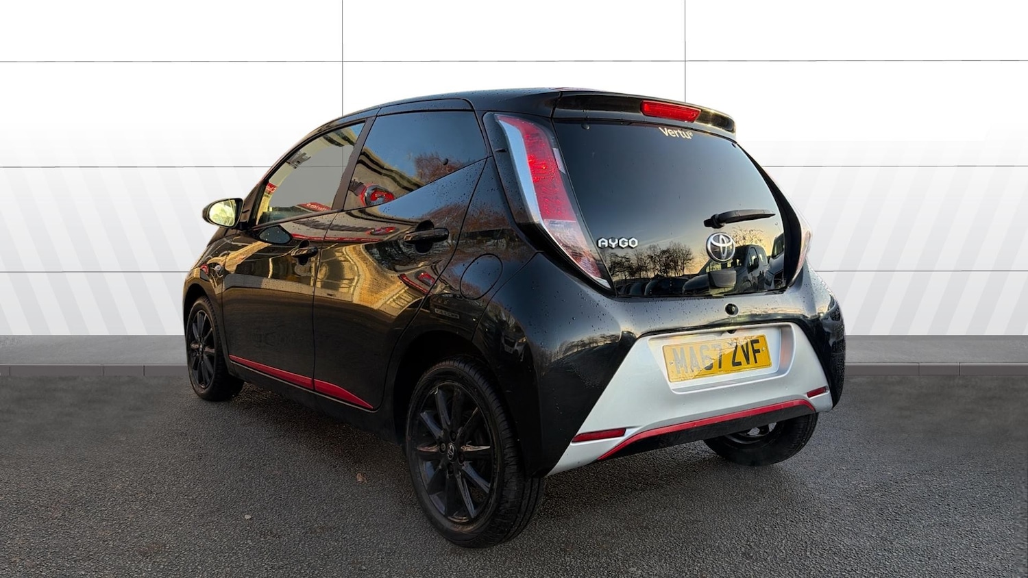 Used Toyota AYGO 2017 for sale - 76932099: Photo 2