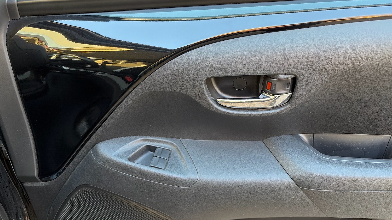 Used Toyota AYGO 2017 for sale - 76932099: Photo 26