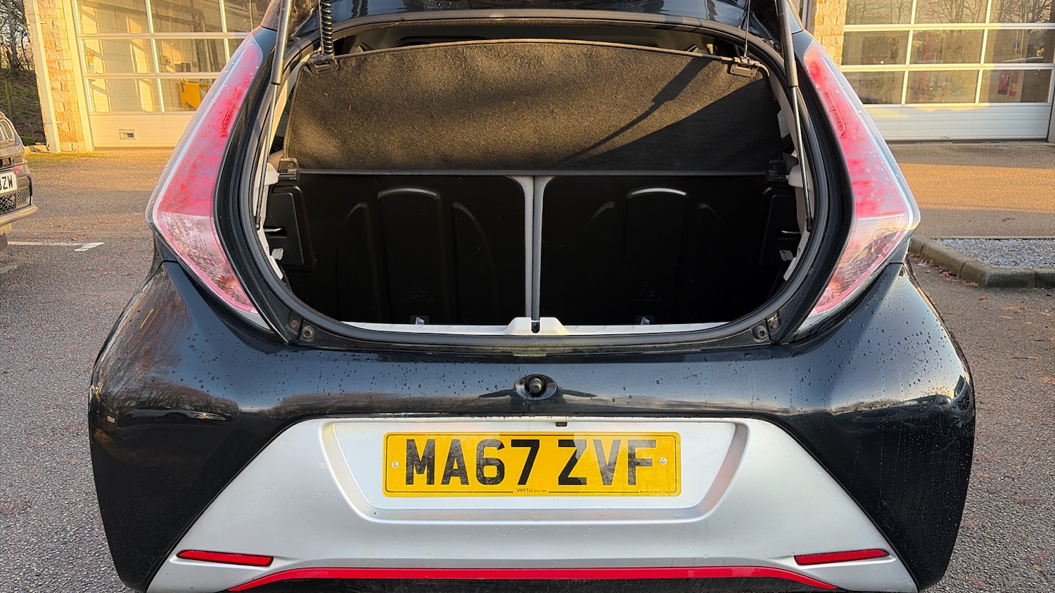 Used Toyota AYGO 2017 for sale - 76932099: Photo 4