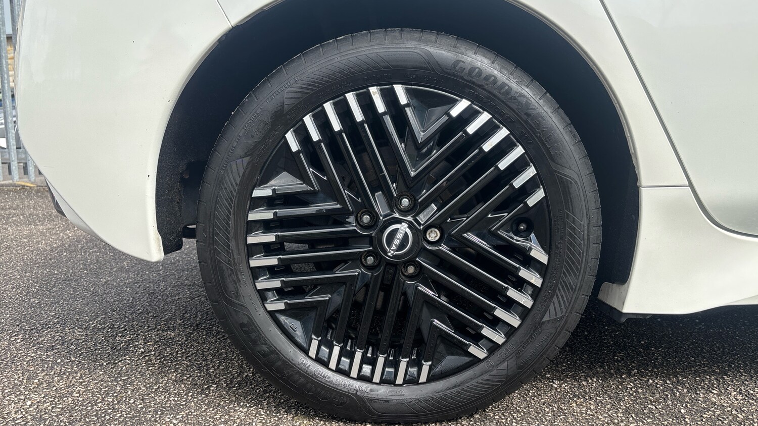 Used Nissan Leaf 2023 for sale - 78218065: Photo 7