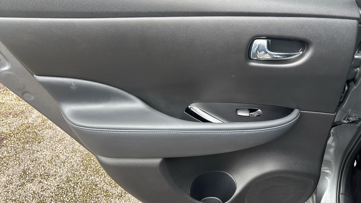 Used Nissan Leaf 2022 for sale - 77461580: Photo 34