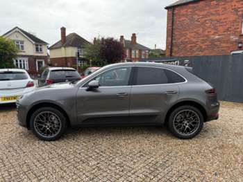Used Porsche Macan 2017 for sale - 74454063: Photo