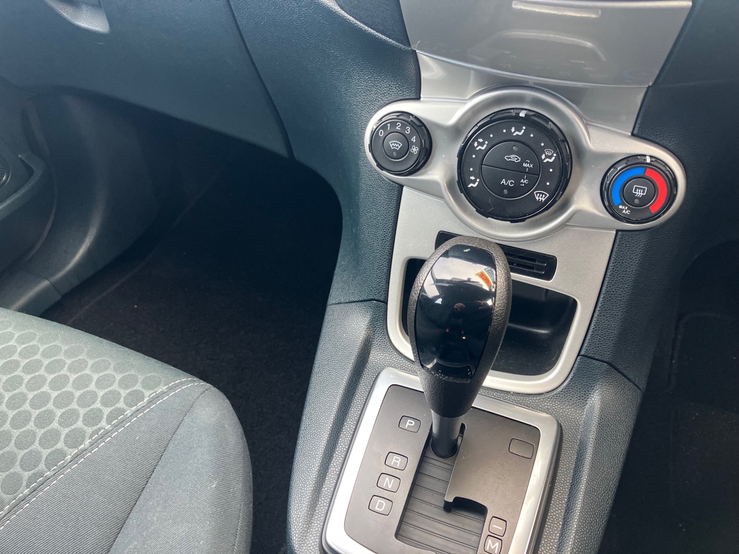 Used Ford Fiesta 2012 for sale - 76382685: Photo 13