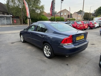 Used Volvo S60 2004 for sale - 75372075: Photo