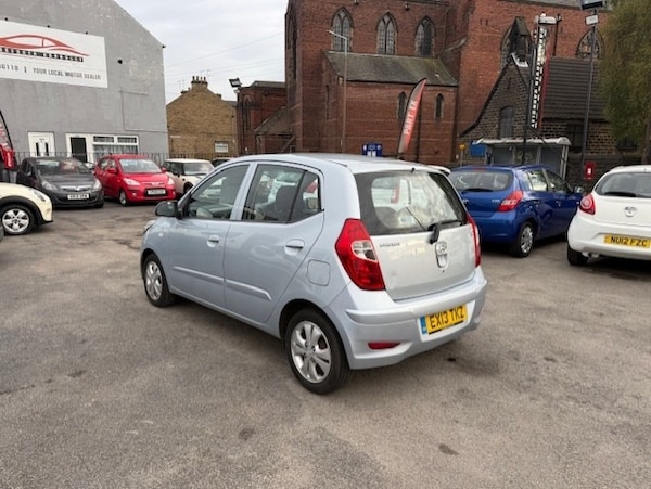 Used Hyundai i10 2013 for sale - 76108336: Photo 6