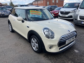 2015 (15) - 1.2 One 3dr Auto