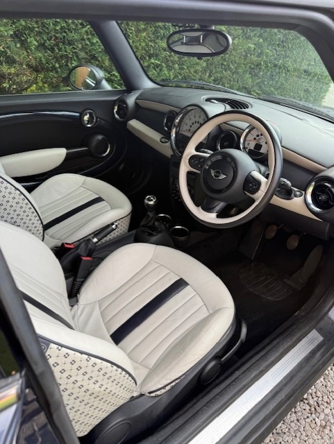 Used MINI Hatch 2011 for sale - 76419188: Photo 10