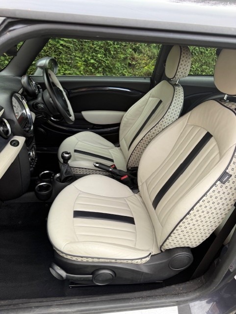 Used MINI Hatch 2011 for sale - 76419188: Photo 19