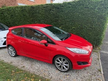 Used Ford Fiesta 2015 for sale - 76528131: Photo