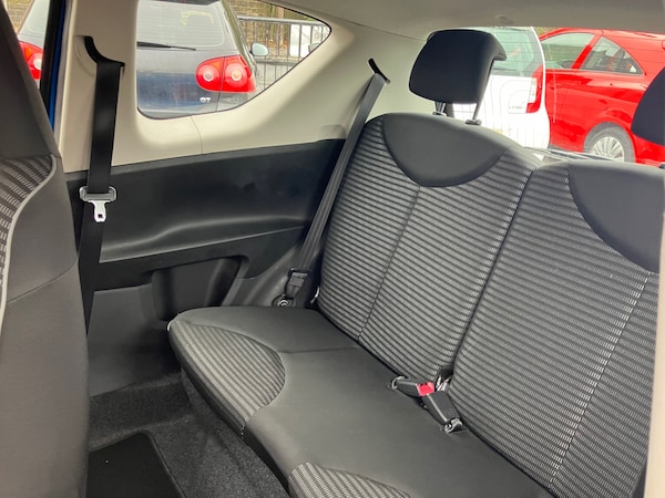 Used Peugeot 107 2012 for sale - 76253436: Photo 18