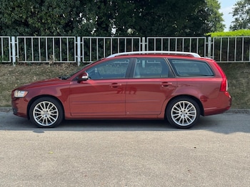 Used Volvo V50 2010 for sale - 79283223: Photo