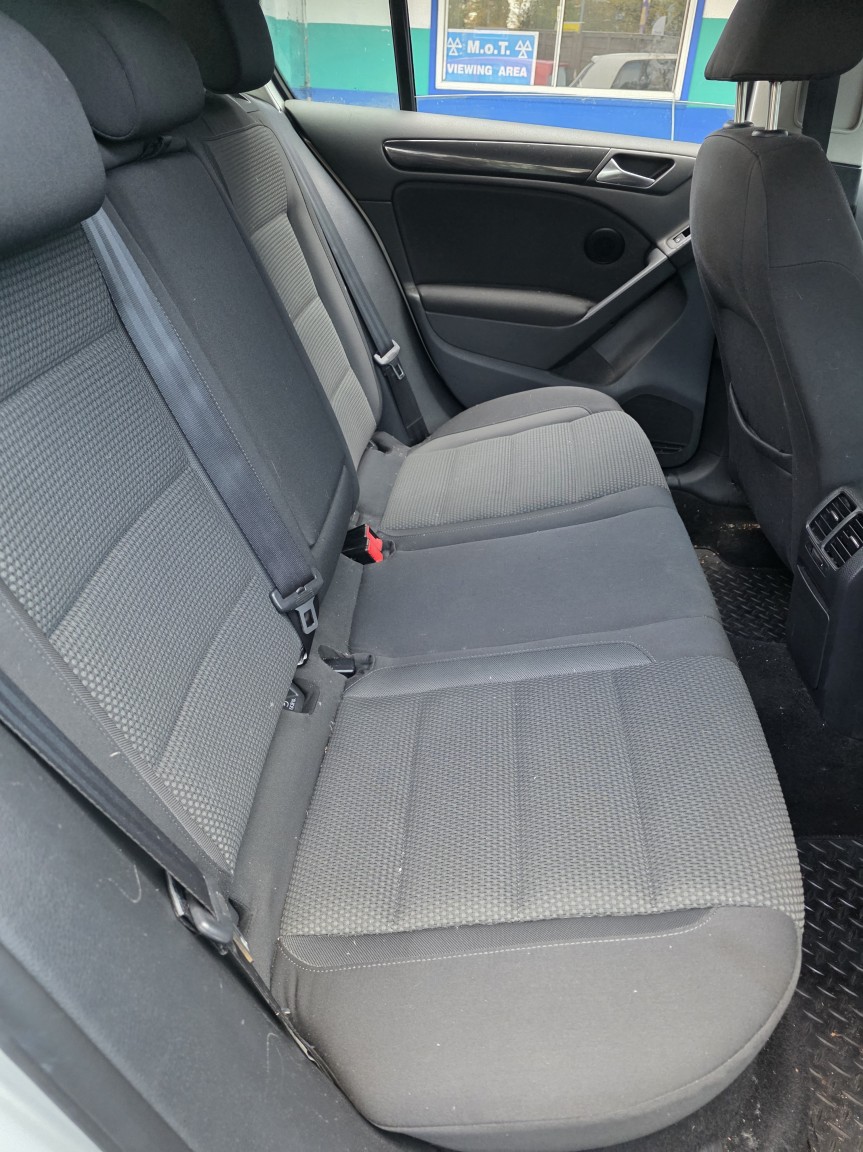 Used Volkswagen Golf 2009 for sale - 76769782: Photo 10