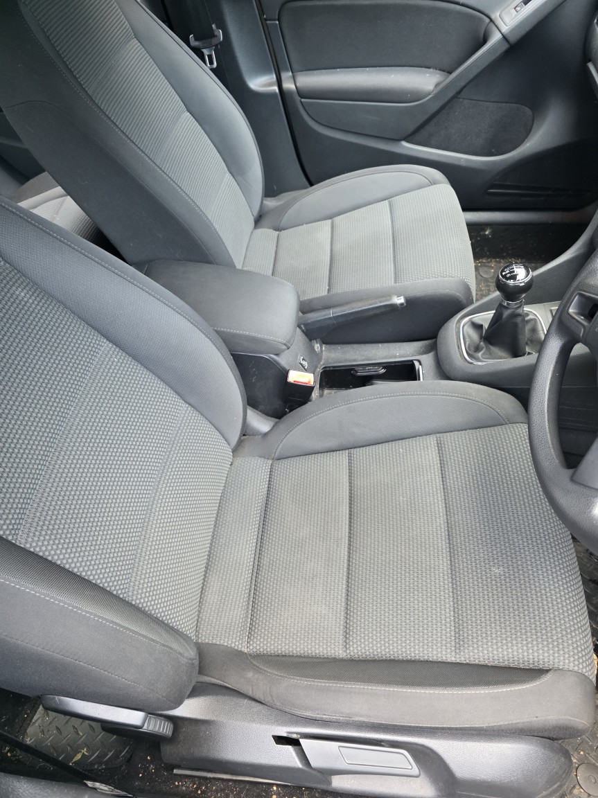 Used Volkswagen Golf 2009 for sale - 76769782: Photo 9