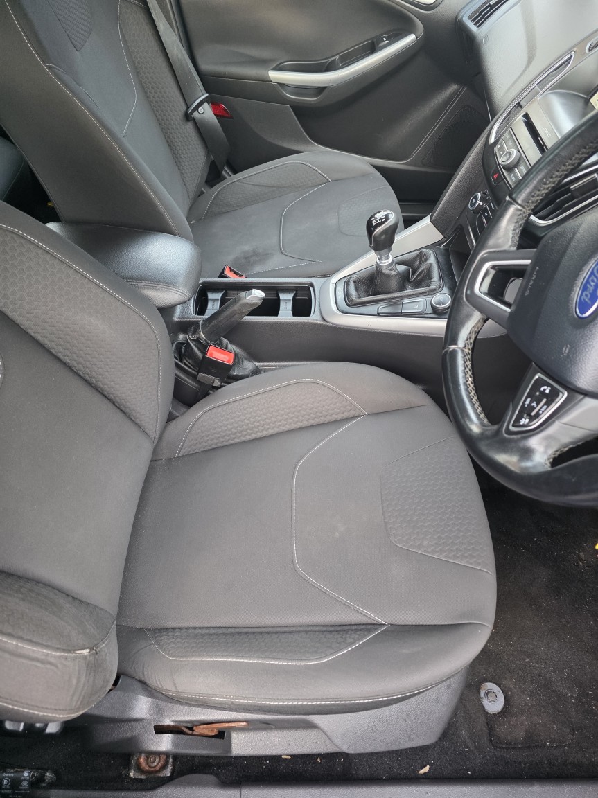 Used Ford Focus 2017 for sale - 76687120: Photo 20