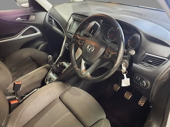 Used Vauxhall Zafira Tourer 2017 for sale - 76005590: Photo