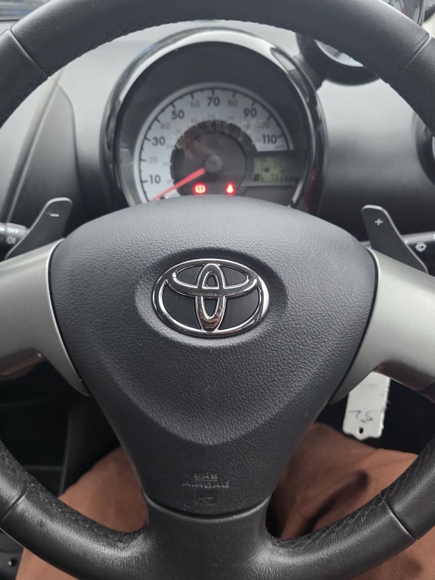 Used Toyota AYGO 2013 for sale - 76848638: Photo 13