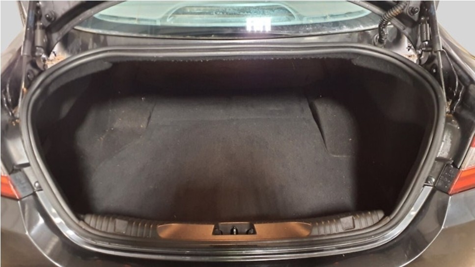 Used Jaguar XF 2012 for sale - 76891763: Photo 8