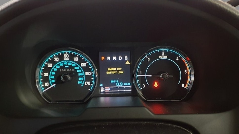 Used Jaguar XF 2012 for sale - 76891763: Photo 9