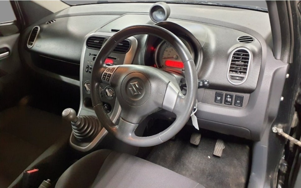 Used Suzuki Splash 2009 for sale - 76845007: Photo 8