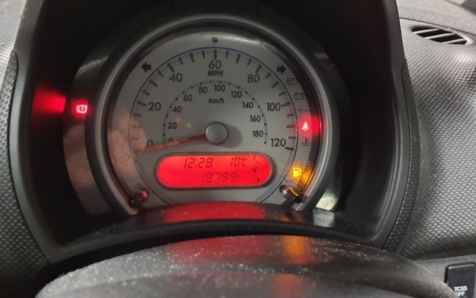 Used Suzuki Splash 2009 for sale - 76845007: Photo 9