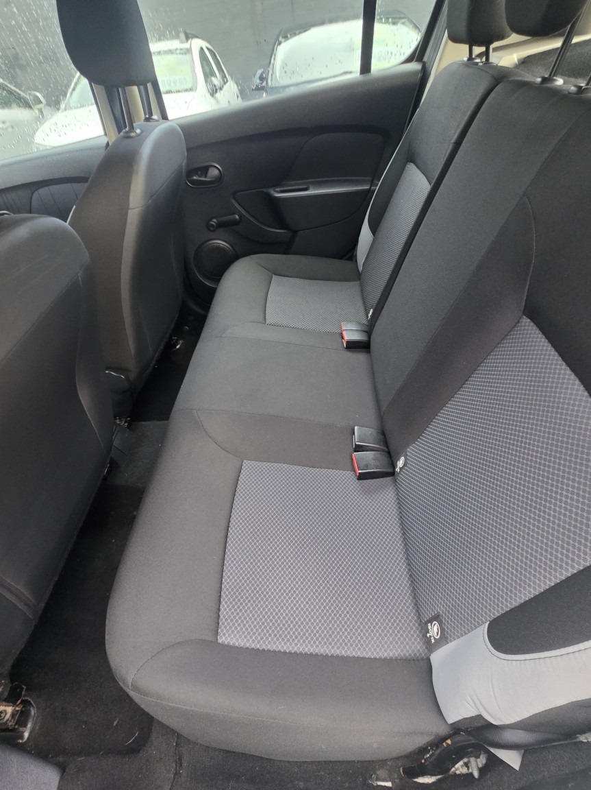 Used Dacia Sandero 2015 for sale - 76687170: Photo 18