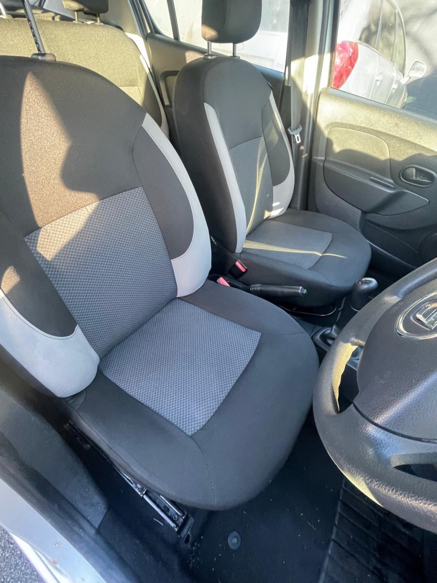 Used Dacia Sandero 2015 for sale - 76687170: Photo 20