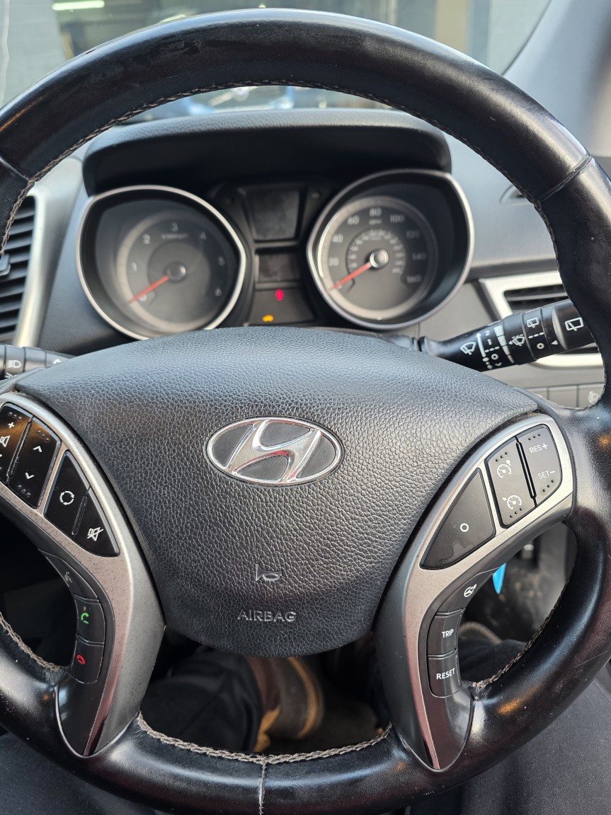 Used Hyundai i30 2014 for sale - 76863864: Photo 20