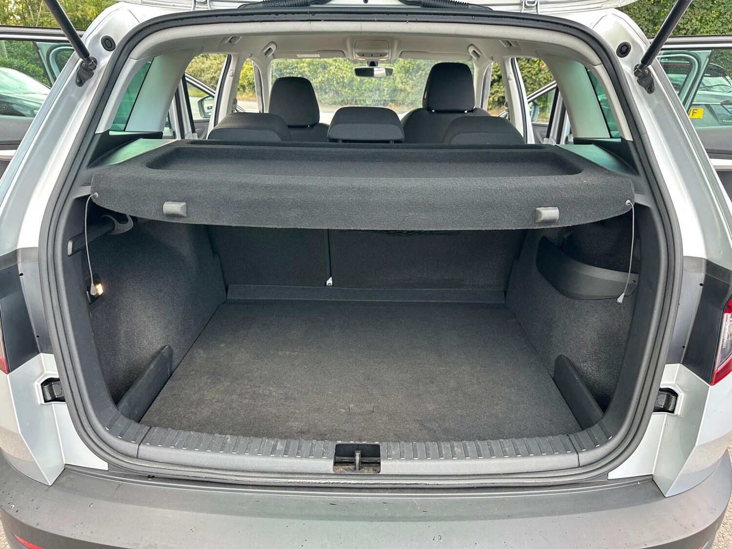 Vehicle 29