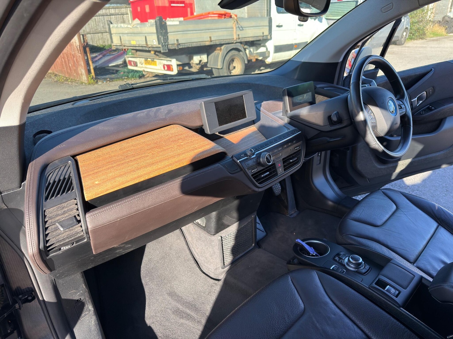 Used BMW i3 2015 for sale - 76936652: Photo 21