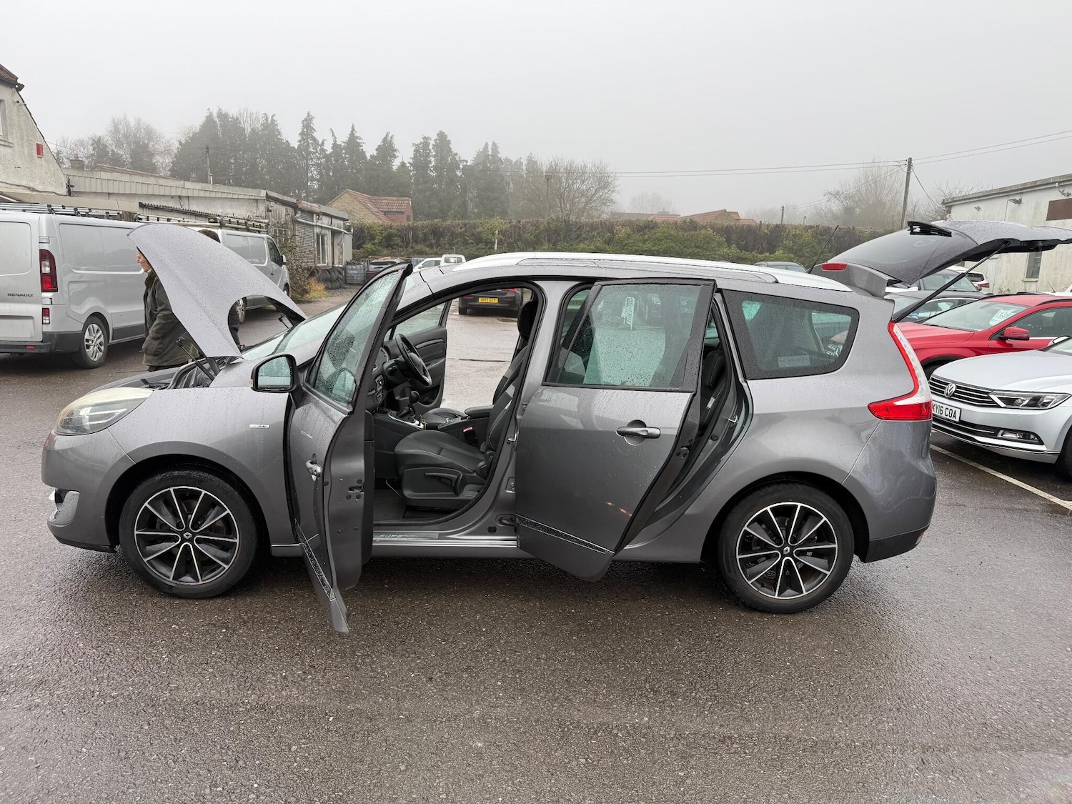 Used Renault Grand Scenic 2013 for sale - 77254636: Photo 33