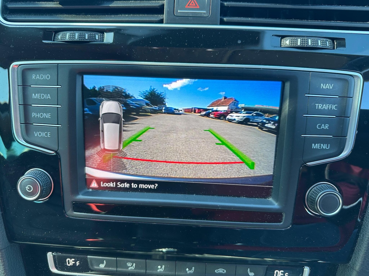 Used Volkswagen Golf 2015 for sale - 76032005: Photo 12