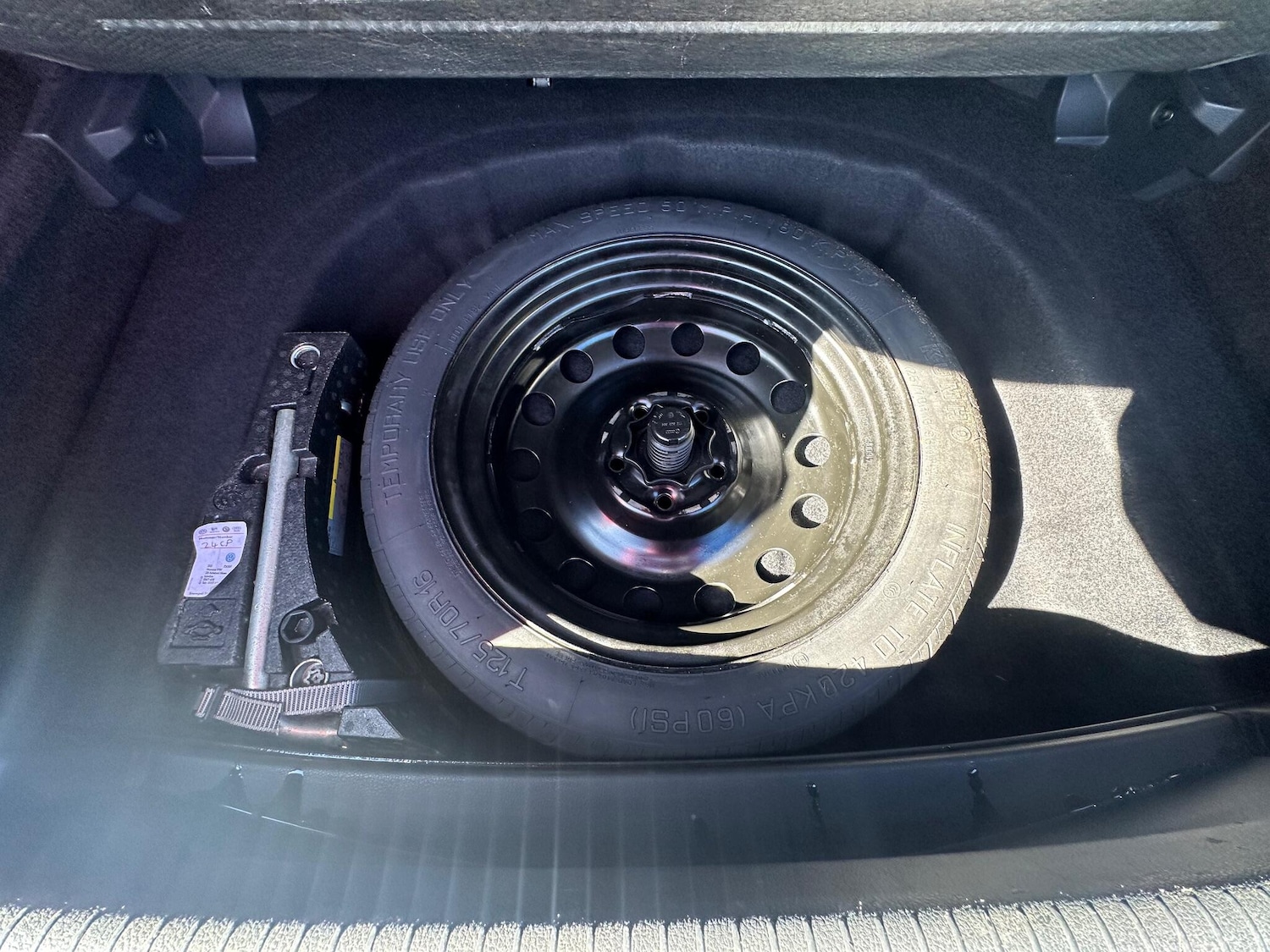 Used Volkswagen Golf 2015 for sale - 76032005: Photo 32